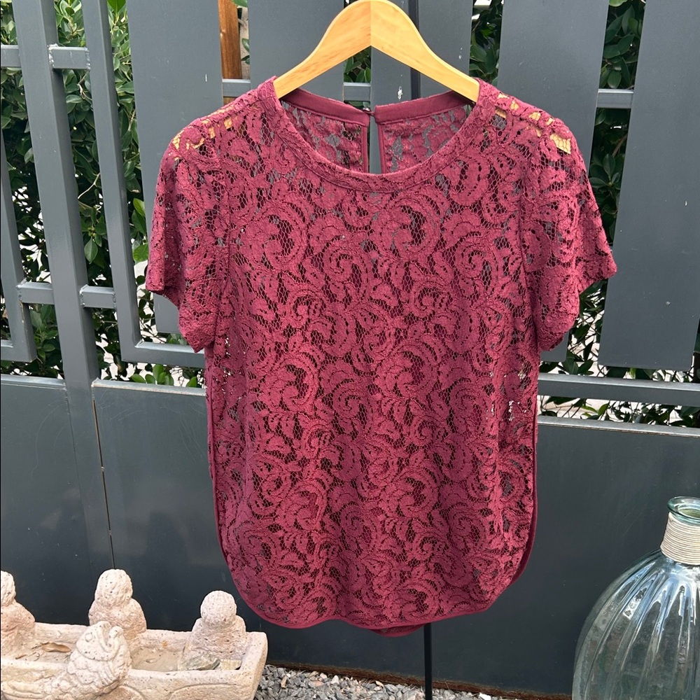 Elegant Lace Women’s Top in Burgundy